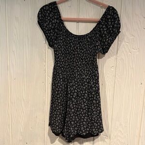 Forever 21 Romper elastic bodice  lined at bottom . Short sleeves size medium